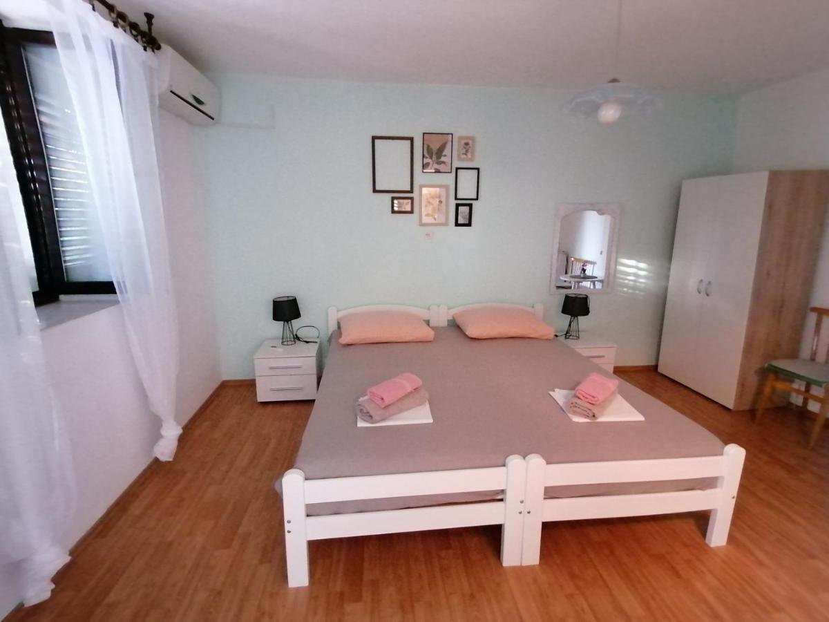 Apartments And Rooms Sanja سيبينج كرومبوتسكي المظهر الخارجي الصورة
